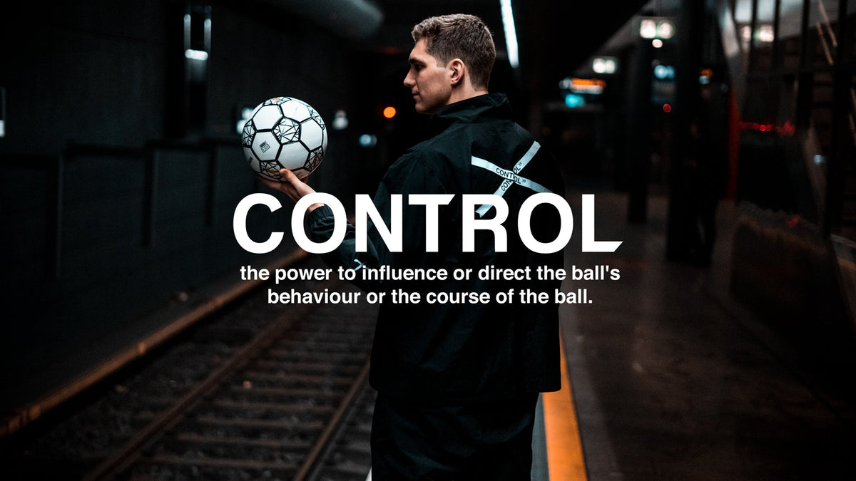 The new Control v4 ball - Top quality ball for freestyle football