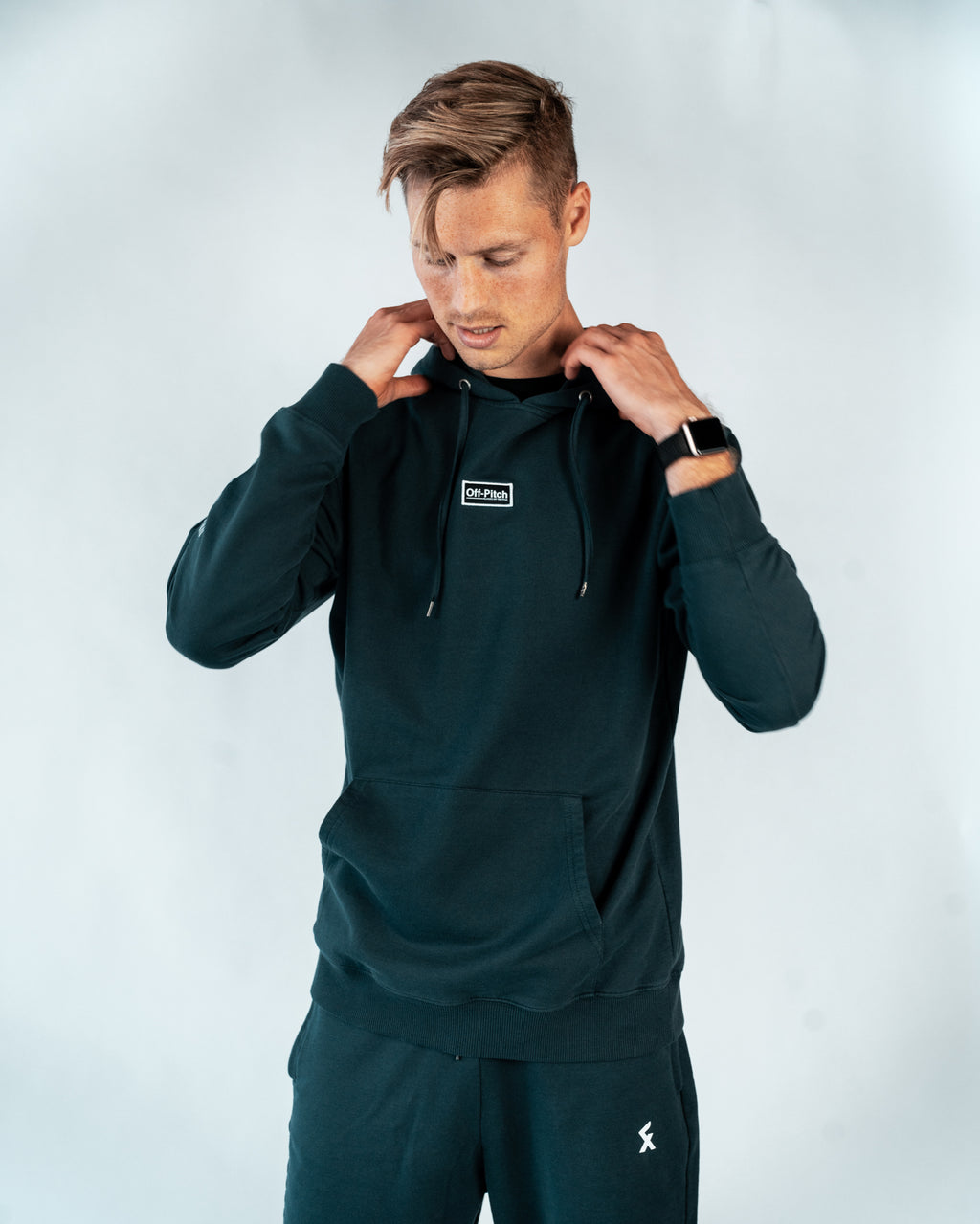 Off-Pitch hoodie