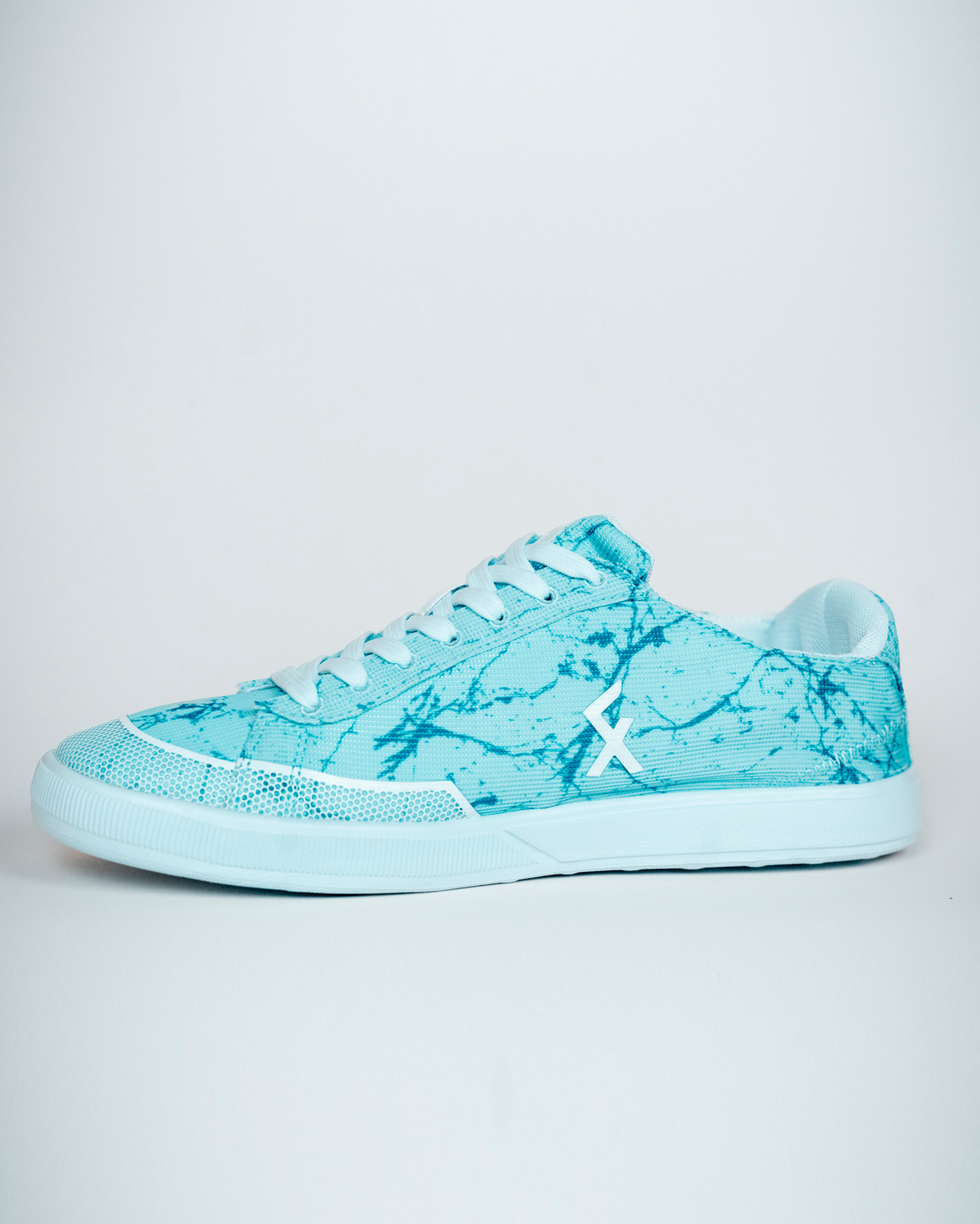 Explore U - Cracked ice freestyle football shoes