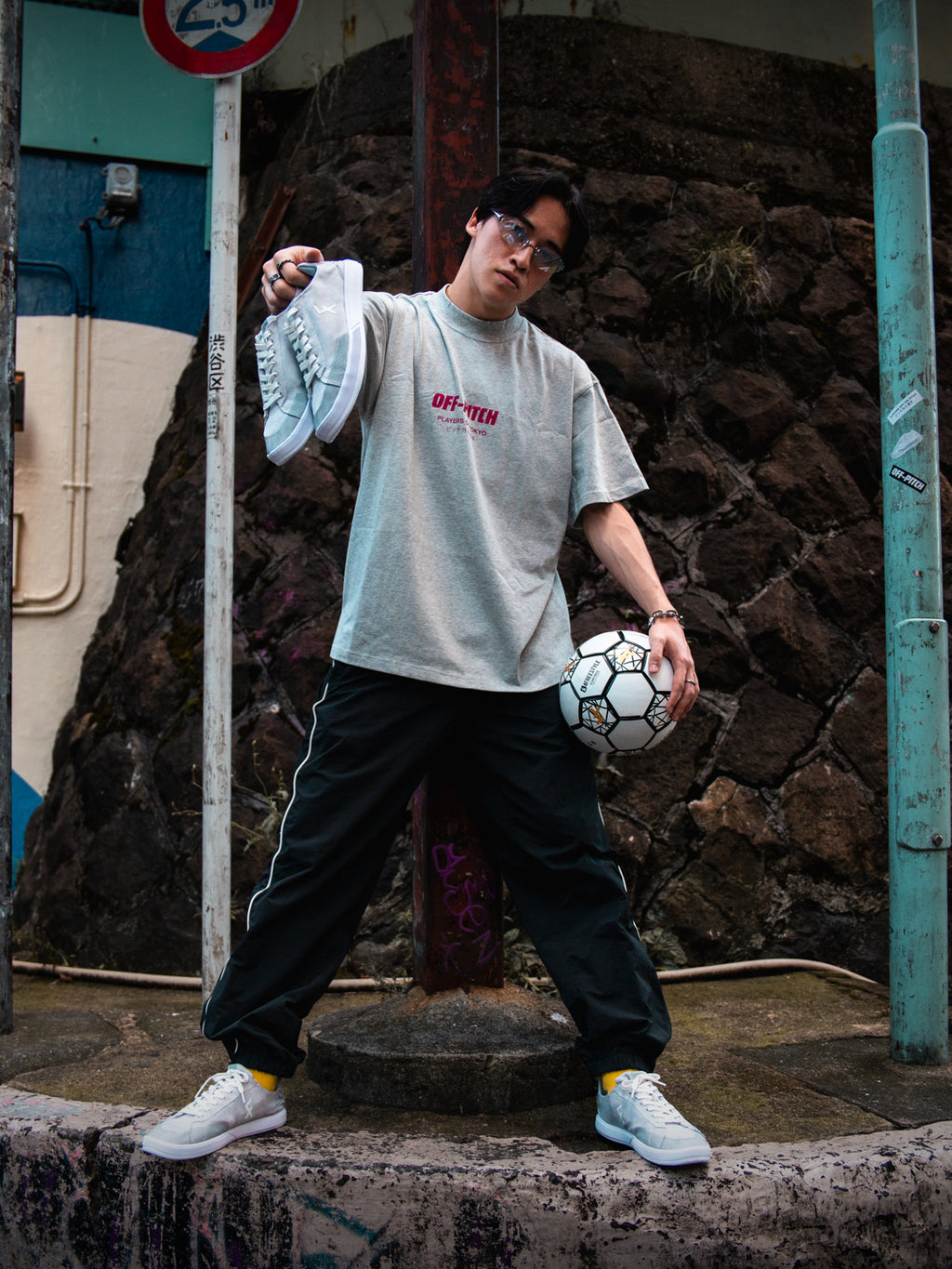 Explore U Grey - Freestyle- und Street-Fußballschuhe