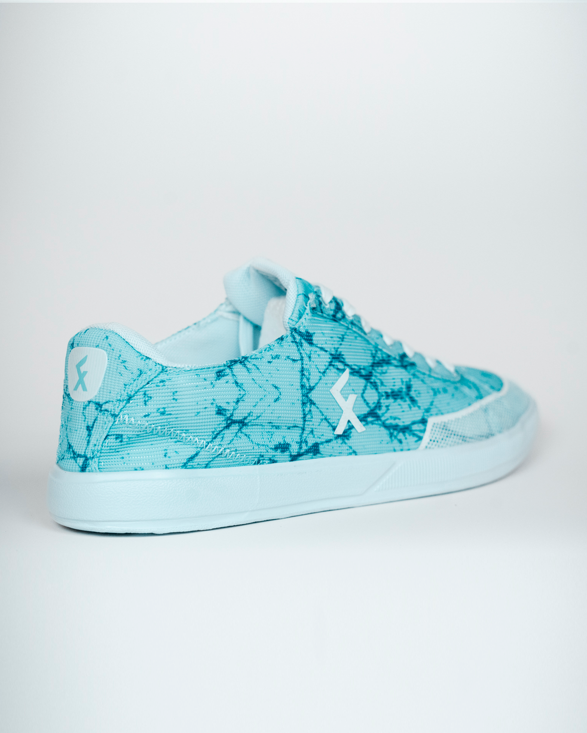 Explore U - Cracked ice freestyle football shoes