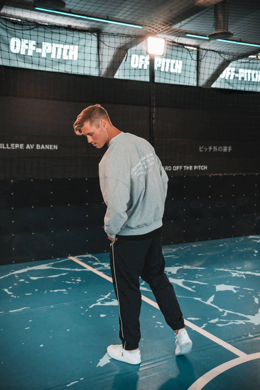 Players off the pitch sweater- Grey