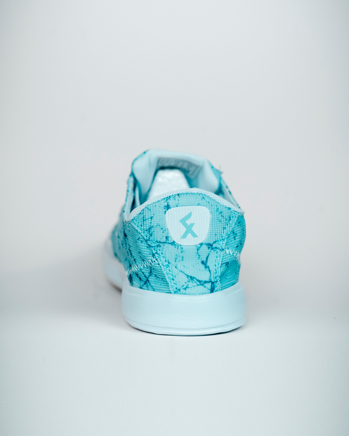Explore U - Cracked ice freestyle football shoes