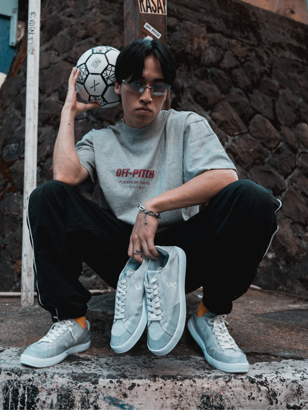 Explore U Grey - Freestyle- und Street-Fußballschuhe