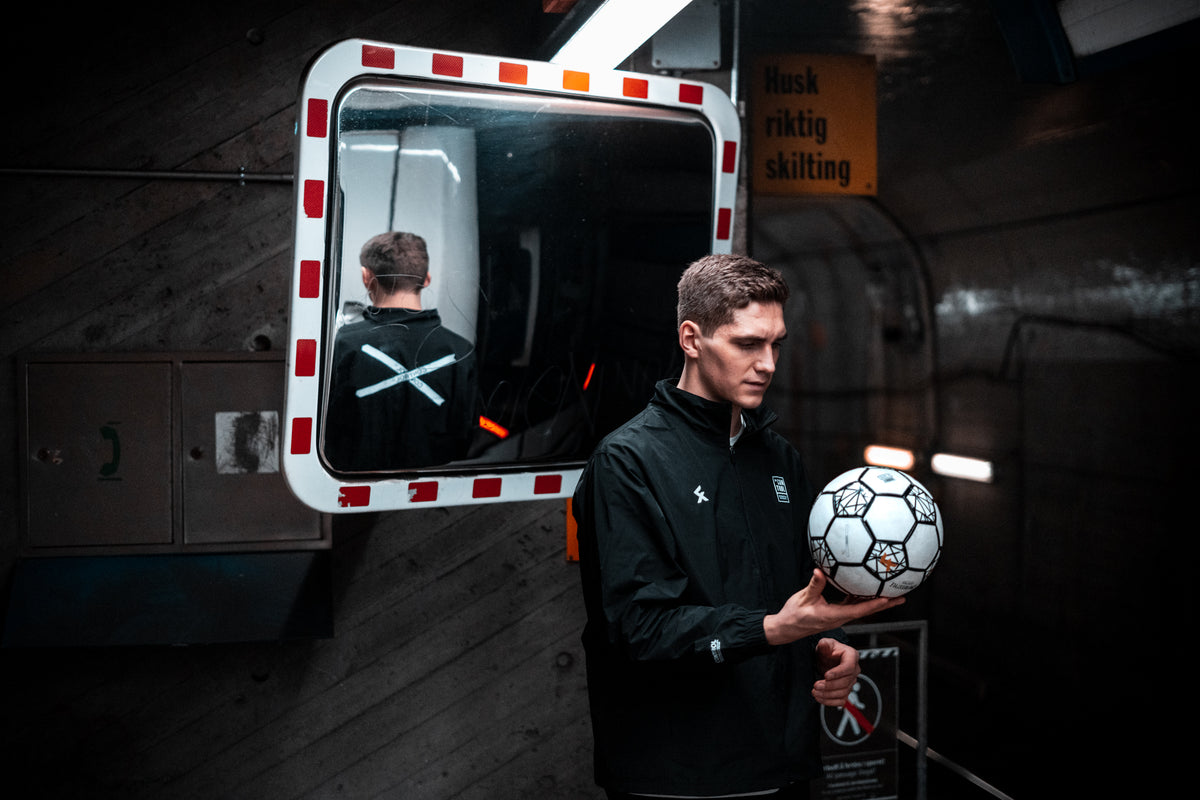 Freestyle football athlete with the Control ball v4